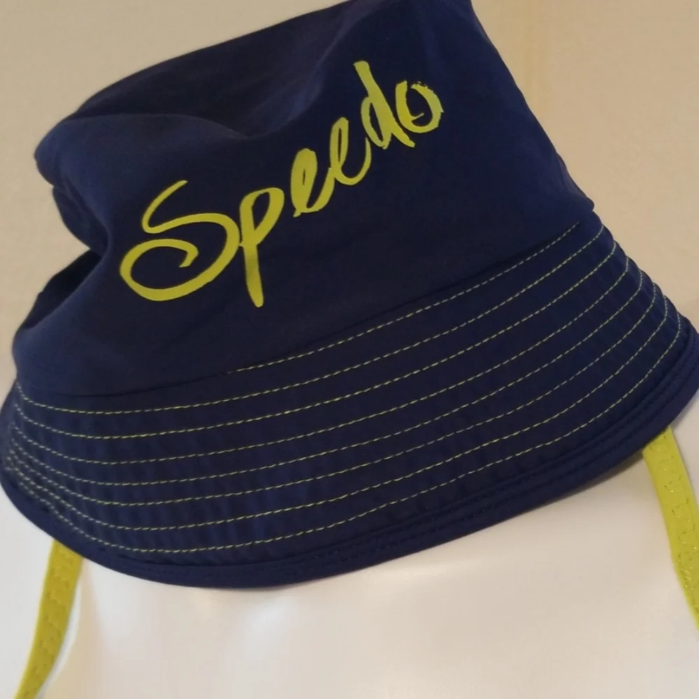 Speedo sun hat uv50 blockthburn‎